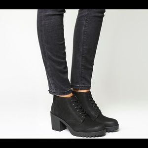 Vagabond grace black heeled boots, size 38. New